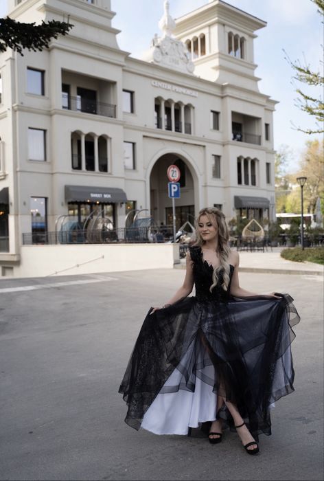 Продавам абитуриентска рокля!!!