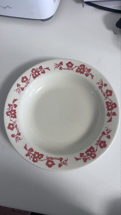 Farfurii mari adanci