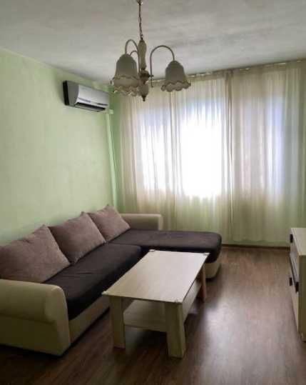 Двустаен апартамент в кв. Възраждане