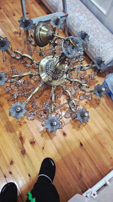 Декоративная люстра