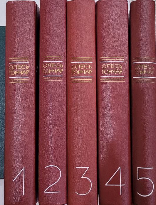 Продам книги художественные советские