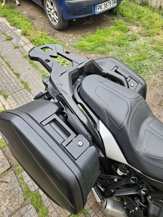 Продавам оригинални куфари със стойки за YAMAHA TRACER 7GT  MT07