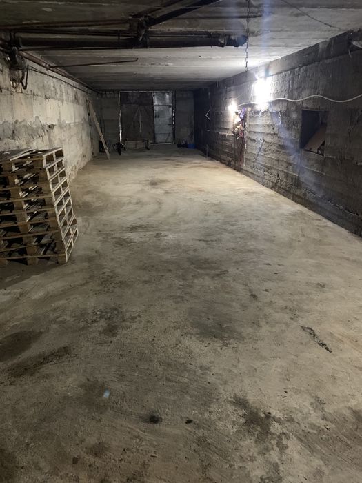 Sklad uchun arendaga beriladi 180 kv