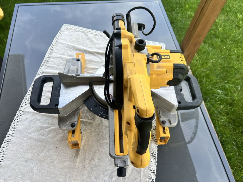 Circular Dewalt Dws773