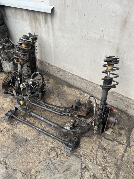 Запчасти для bmw e34