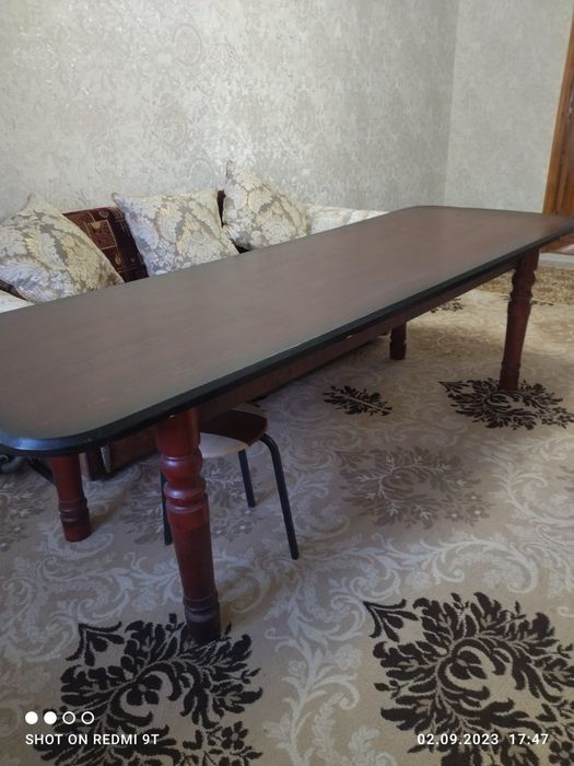 Продам стол без стулья