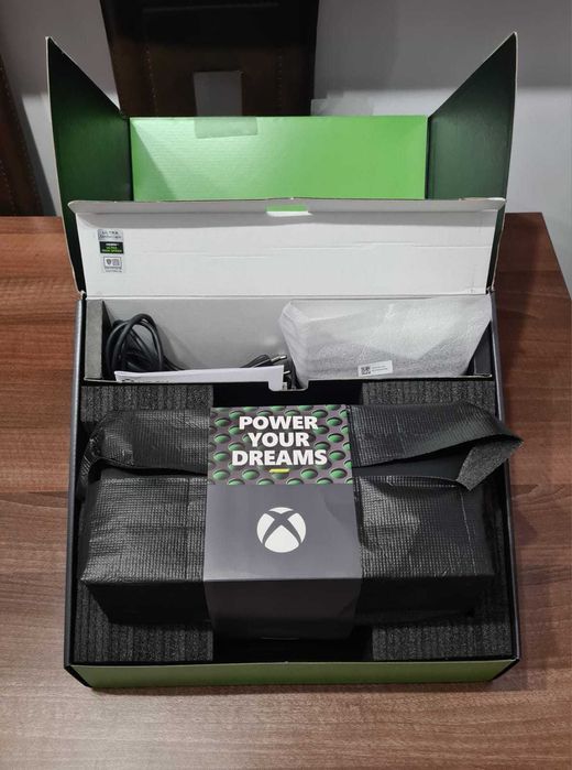 XBOX Series X, 1TB, 1 controller