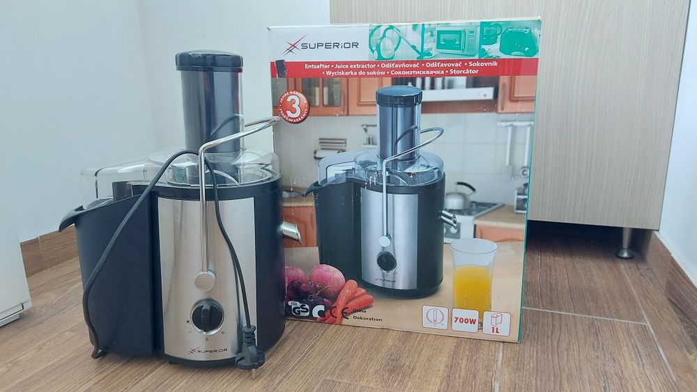 Storcător fructe și legume 700w