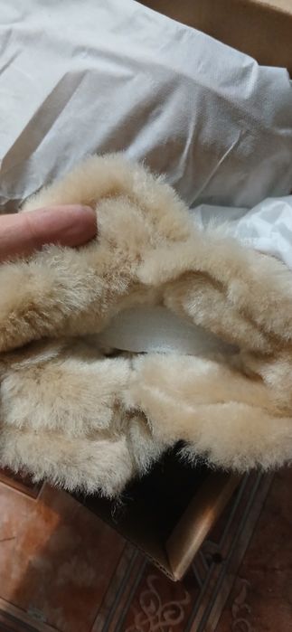 Продам угги 38р,  новые