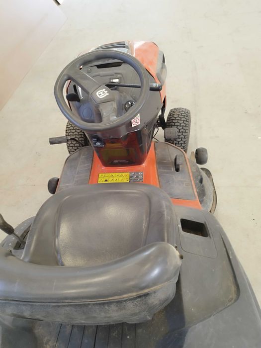 Косачка Husqvarna 242t