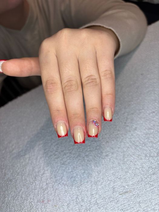 Unghiute la doar 100 lei