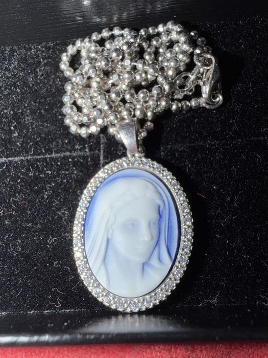 Lant de argint cu medalion Fecioara Maria