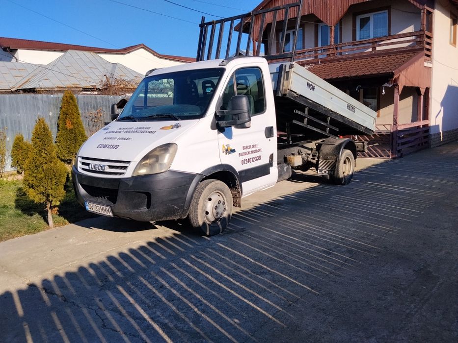 Vând Iveco basculabil