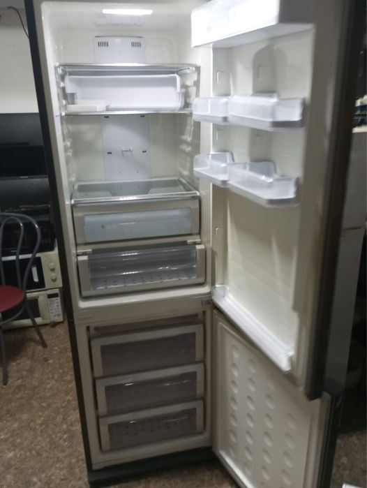 Продам холодильник