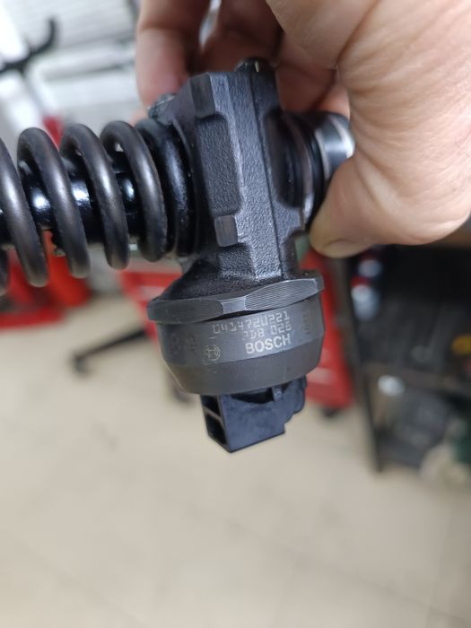 4 бр. Дюзи бош, валове и кабели помпа дюза