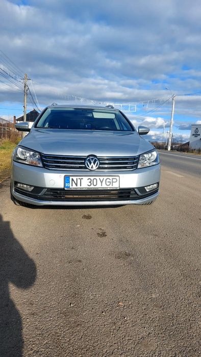 Vw passat  b7 2011.  2.0 Tdi 140 cp 6+1  viteze