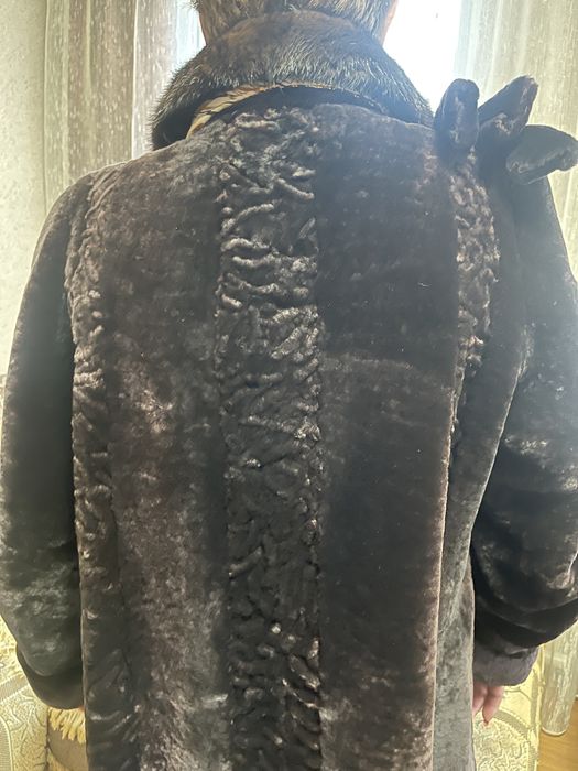 Шуба мутоновая б/у