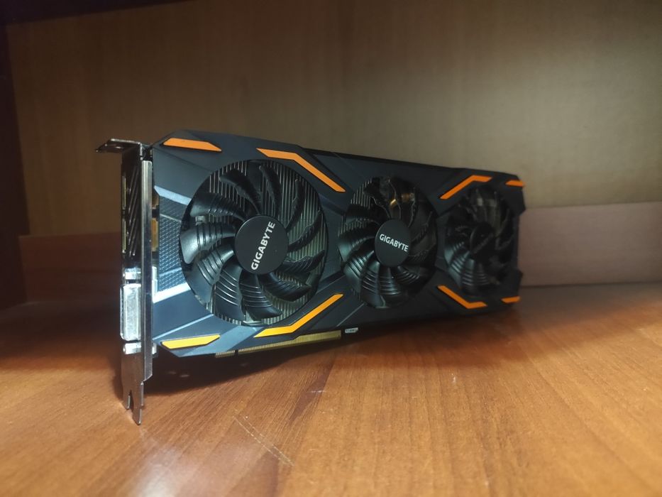 Продам видеокарту gtx 1080