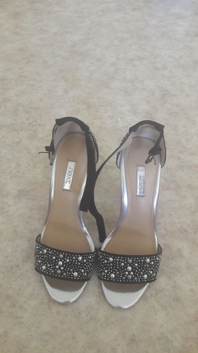 Продам Туфли летние