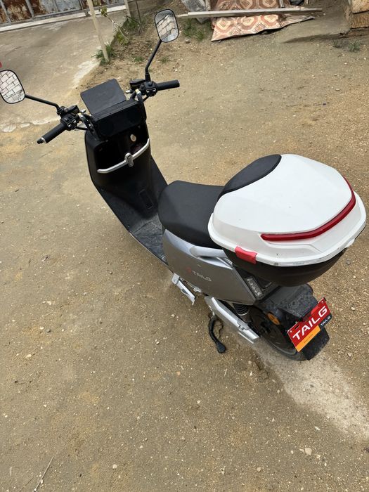 Продаетчя эликтр мопед