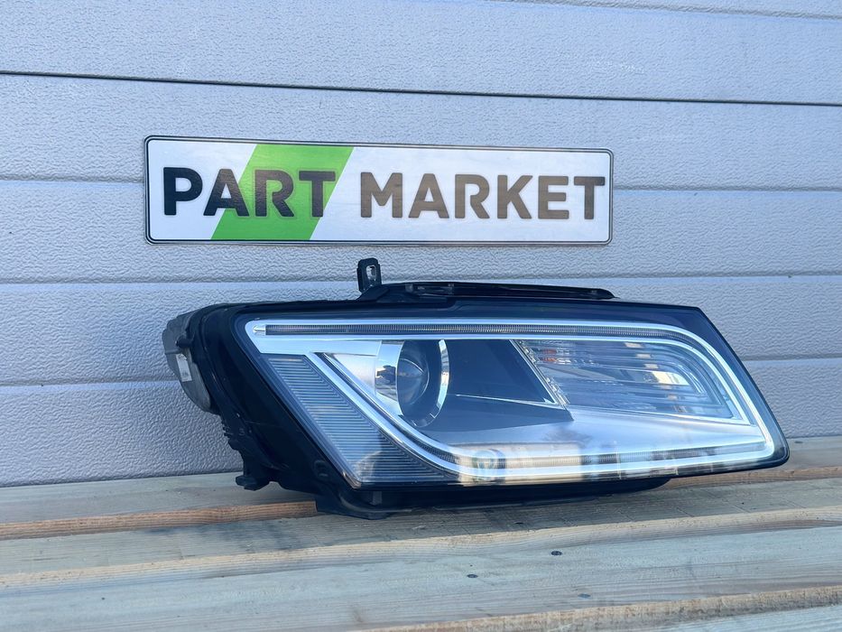 Десен фар AUDI Q5 SQ5 8R0941006C