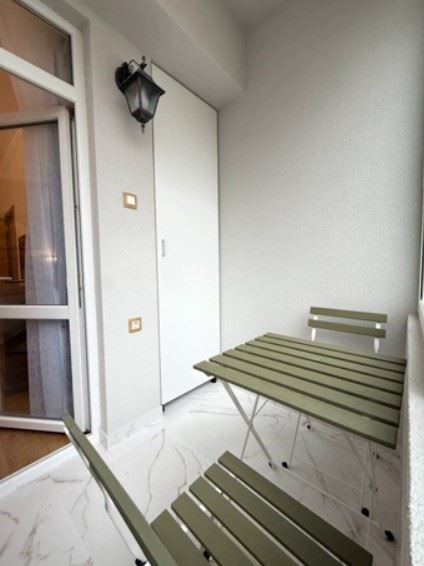 Дава се под наем Тристаен апартамент в София, Център - 120 кв.м за 2223.09 € - Снимка #10