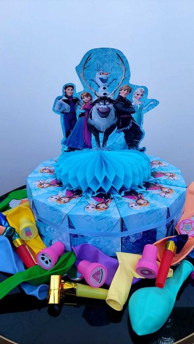 Торта и  парти украса за детски рожден ден