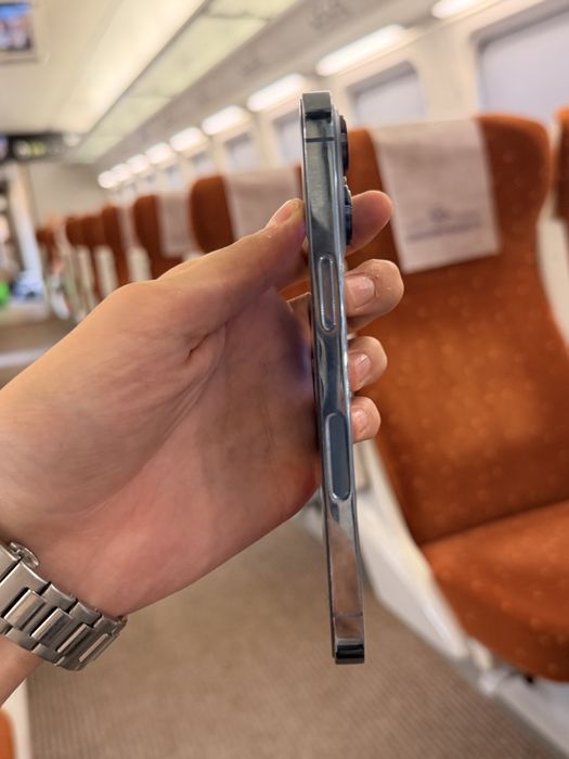 Iphone 13 pro blue