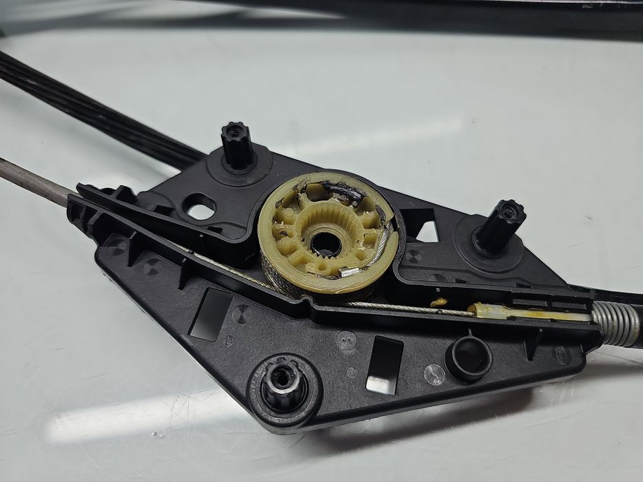 Macara electrica geam dreapta spate Volkswagen Passat CC (358) [Fabr 2
