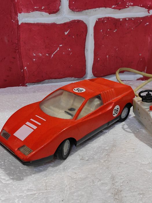 Стара играчка количка с дистанционно управление