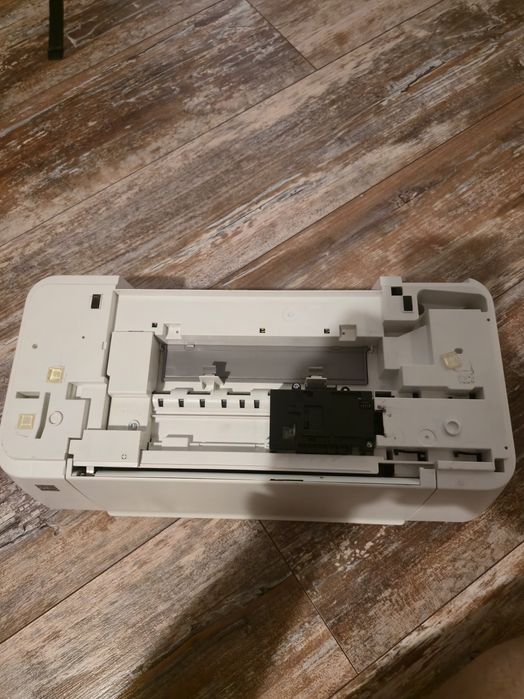 imprimantă HP Deskjet Ink Advantage 1015.