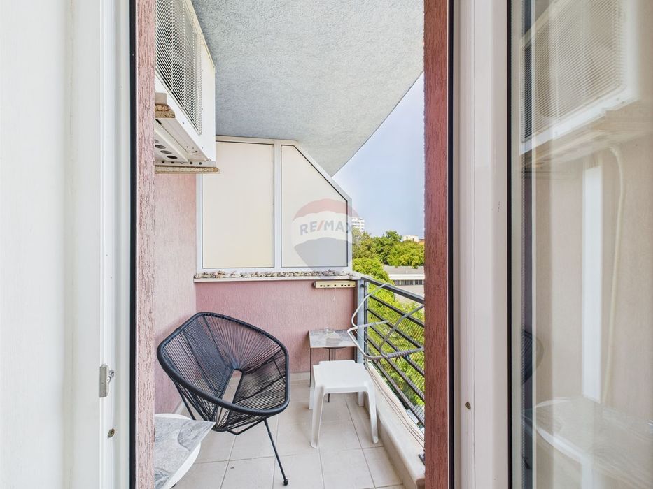 Продава се Двустаен апартамент в к.к. Златни пясъци - 67 кв.м за 800 €/кв.м - Снимка #8