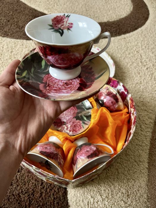 Set luxos 6 cești porțelan "Royal Spring Roses" - Cutie cadou inclusă