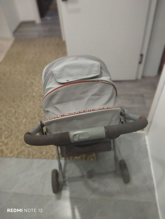 Коляска в хорошем состоянии