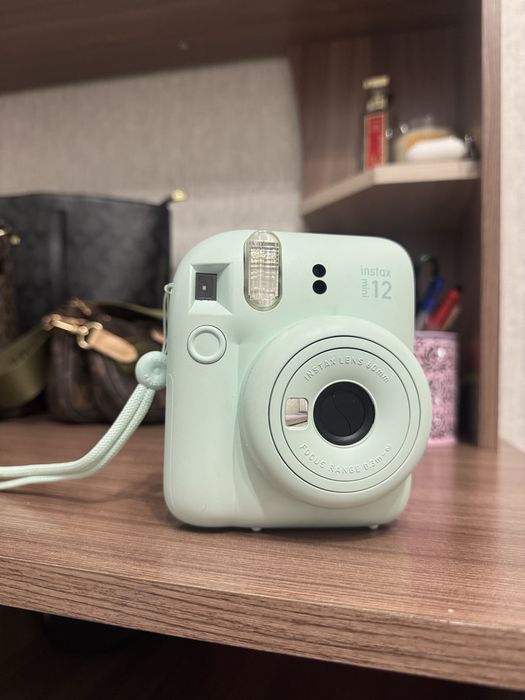 Фотоаппарат Instax mini 12
