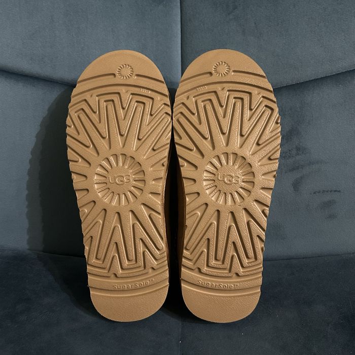 Pantofi/Papuci UGG noi marimea 38