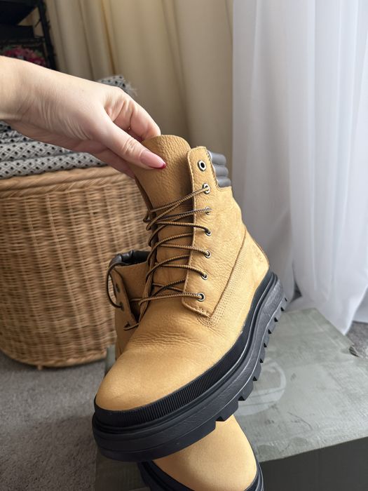 Ghete de primavara Timberland, usoare si impermeabile