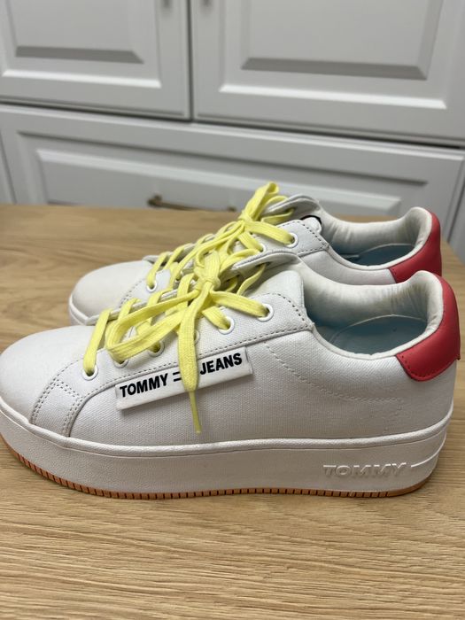 Sneakers dama, marca Tommy Hilfinger, 38