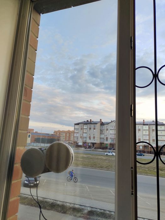 Стеклоочиститель, окномоющий робот