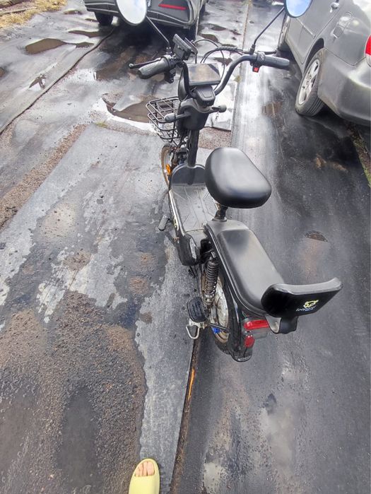 Продаю мопед электрический