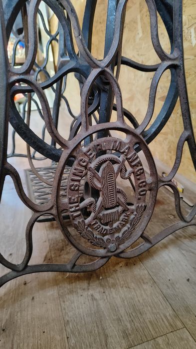 Швейная машинка ножная СССР