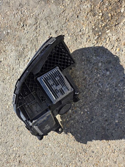 Far Dreapta Mercedes E-Class W213 C238 W238 multi beam BLUE