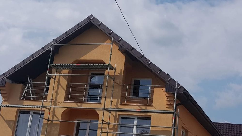 Pazie metalica acoperișuri Mansardari dulgherie acoperis