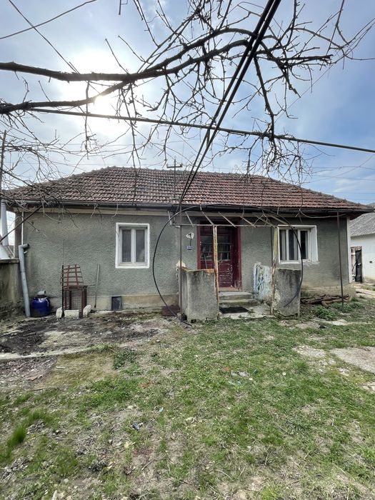 Vand casa in Carandeni (22 km  de Oradea)/Schimb cu apartament