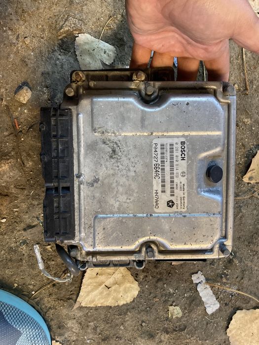 Компютър двигател Крайслер Вояджер 2.5дизел  2003- 2008