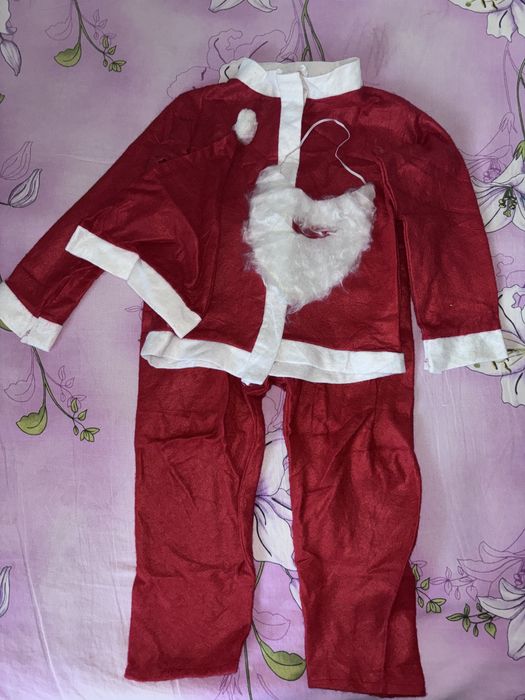 Costum Mos Craciun, nou, marime 3-6 ani