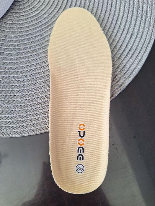 Детски кецове! 7 евро ! Нови!