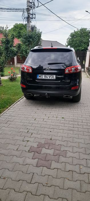 Hyundai Santa Fe 2011  /7locur