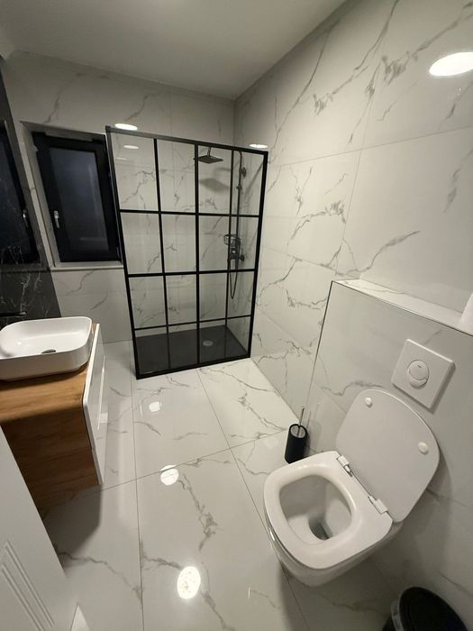 Superb Duplex cu acces separat și curte, Strada Narciselor Floreşti