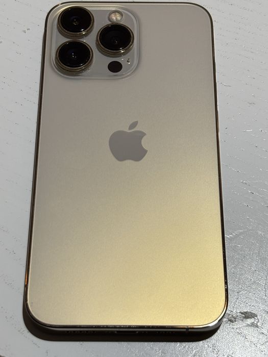 Iphone 13 pro Gold